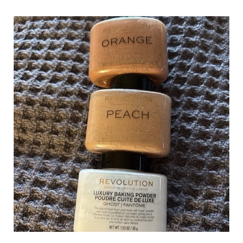 Revolution Beauty, Loose‎ Baking Powder, Makeup Setting Powder, 1.13 Oz